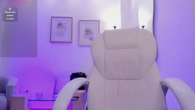 Snapshot of Karliie_kloss_ chatting on September 29, 3:00 am Karliie kloss online show from September 29, 3:00 am