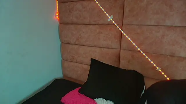 HellAndDante  online show from November 4, 2:54 am