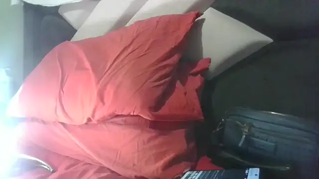 Snapshot of kelly15055 chatting on March 16, 6:06 am kelly15055 online show from March 16, 6:06 am