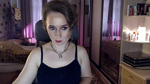 ClassyInna online show from October 9, 8:45 am