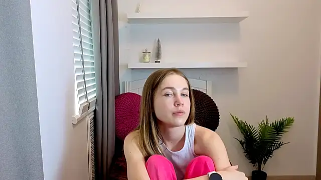 Spicy Lexi online show from May 14, 12:45 pm