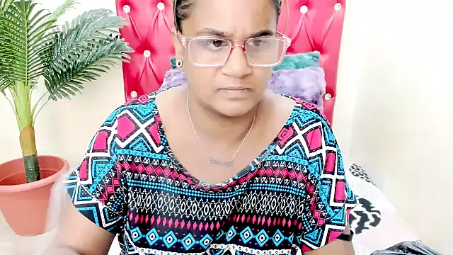 Strawberry Lips online show from October 30, 4:47 am