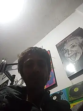 githot online show from December 21, 8:32 am