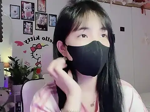 Snapshot of keelinnn19 chatting on October 13, 3:56 pm keelinnn19 online show from October 13, 3:56 pm