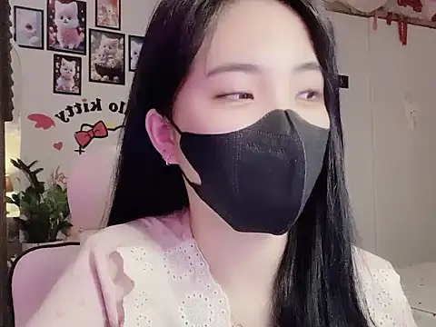 Snapshot of keelinnn19 chatting on October 25, 8:25 pm keelinnn19 online show from October 25, 8:25 pm