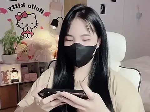 Snapshot of keelinnn19 chatting on January 17, 10:42 am keelinnn19 online show from January 17, 10:42 am