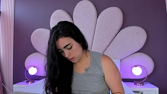 NickandAbby  online show from October 16, 1:01 pm