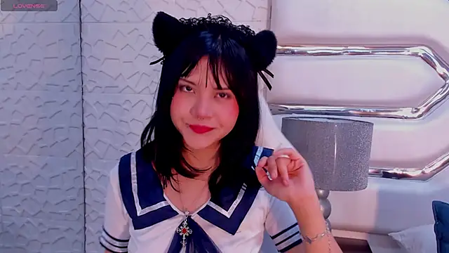 Snapshot of TatiLee chatting on November 21, 5:55 pm TatiLee online show from November 21, 5:55 pm