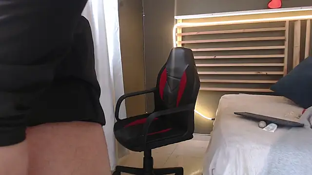 PaulEvens online show from November 24, 1:33 pm