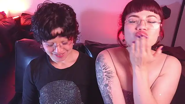 marsearth22  online show from November 9, 4:44 am