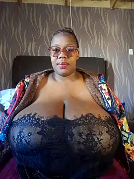 BoobsQueen46K online show from June 5, 12:00 pm