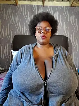BoobsQueen46K online show from June 11, 1:53 pm