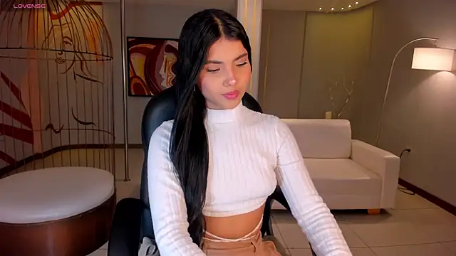 MiaLaurence online show from January 9, 7:26 pm