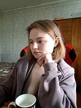 SlipperSherry online show from January 19, 8:18 am