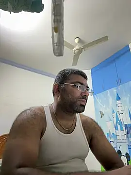 Snapshot of TELUGU-HYDDICK4u chatting on February 20, 7:47 pm TELUGU-HYDDICK4u online show from February 20, 7:47 pm