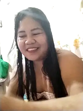 Snapshot of big_booty15 chatting on October 7, 4:20 am big booty15 online show from October 7, 4:20 am