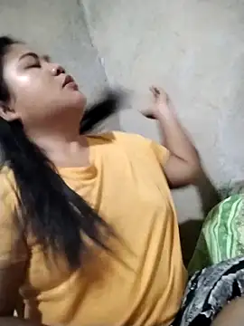 Snapshot of big_booty15 chatting on October 15, 1:28 am big booty15 online show from October 15, 1:28 am