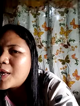 Snapshot of big_booty15 chatting on October 25, 3:14 am big booty15 online show from October 25, 3:14 am