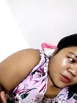 Snapshot of big_booty15 chatting on November 30, 12:31 pm big booty15 online show from November 30, 12:31 pm