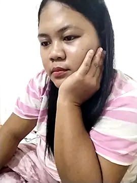 Snapshot of big_booty15 chatting on December 4, 9:56 pm big booty15 online show from December 4, 9:56 pm