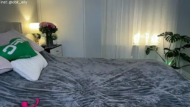 Ohbabykelly online show from January 7, 1:19 am