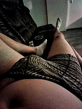 fuuck3dAss online show from October 24, 8:49 pm