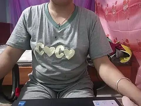 Snapshot of Xue_weng chatting on April 3, 6:55 am Xue weng online show from April 3, 6:55 am