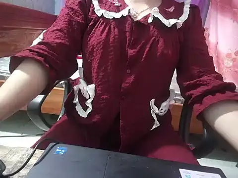 Snapshot of Xue_weng chatting on April 21, 3:28 pm Xue weng online show from April 21, 3:28 pm