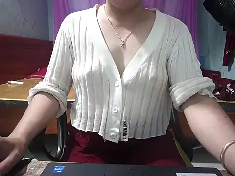 Snapshot of Xue_weng chatting on May 24, 4:01 pm Xue weng online show from May 24, 4:01 pm