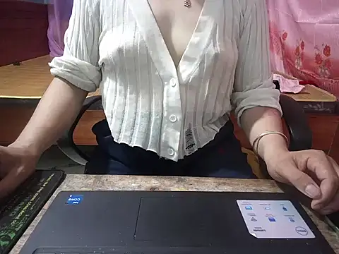 Snapshot of Xue_weng chatting on May 26, 8:10 am Xue weng online show from May 26, 8:10 am