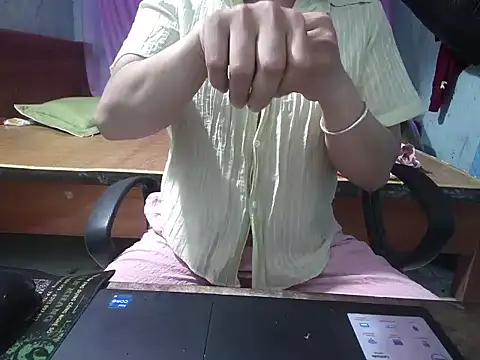 Snapshot of Xue_weng chatting on May 30, 10:29 pm Xue weng online show from May 30, 10:29 pm