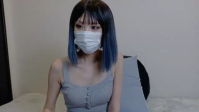 sarina at online show from June 14, 9:22 am