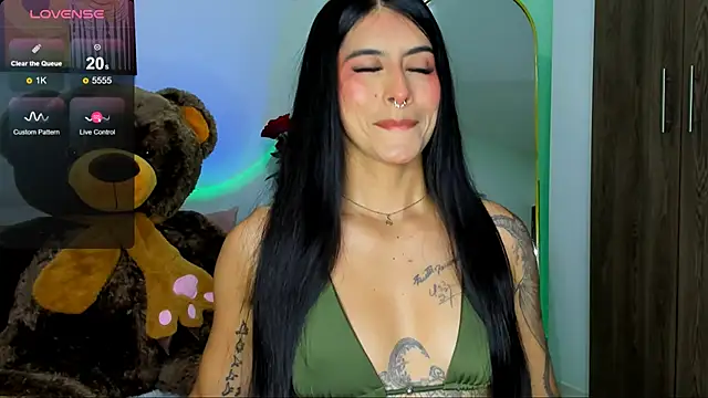 Snapshot of Valkyrie_sky chatting on December 4, 1:04 am Valkyrie sky online show from December 4, 1:04 am