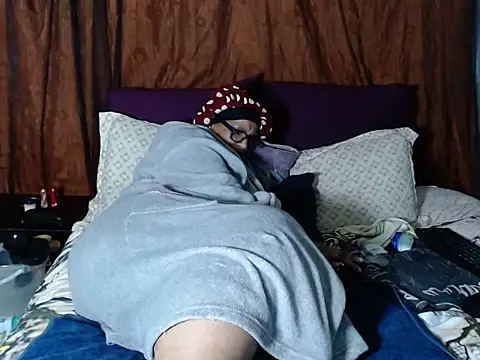 Snapshot of BOUNCINGASSX chatting on September 12, 12:11 am BOUNCINGASSX online show from September 12, 12:11 am