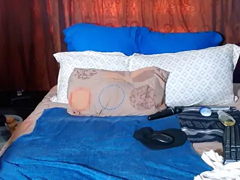 Snapshot of BOUNCINGASSX chatting on March 8, 12:31 pm BOUNCINGASSX online show from March 8, 12:31 pm