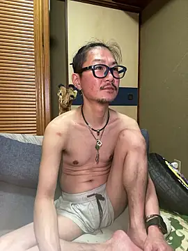 uta002418 online show from June 6, 4:12 pm