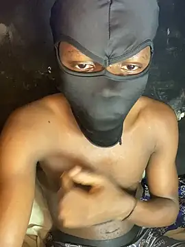 Jaydemasked online show from August 3, 1:38 pm