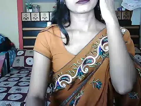 Snapshot of ROSE_GOLDE chatting on October 2, 2:13 pm ROSE GOLDE online show from October 2, 2:13 pm
