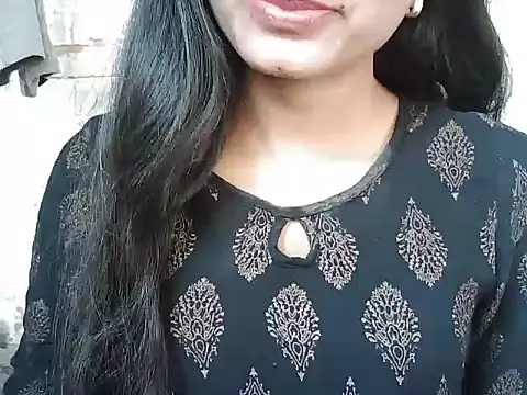 Snapshot of ROSE_GOLDE chatting on October 26, 4:18 am ROSE GOLDE online show from October 26, 4:18 am