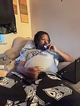 viceutk1 online show from March 4, 11:49 am