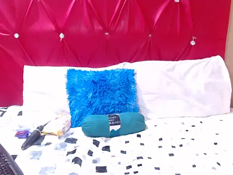 CouplesX96xx online show from October 2, 10:33 am