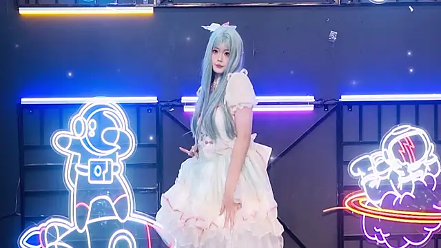 EYgirl222 online show from September 27, 8:47 pm