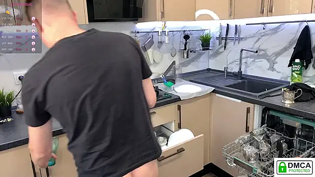 Snapshot of holy_eggs_02 chatting on September 16, 7:09 am holy eggs 02 online show from September 16, 7:09 am