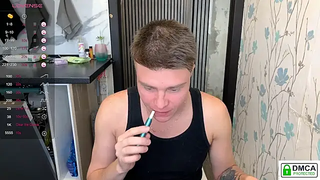 Snapshot of holy_eggs_02 chatting on September 18, 5:20 am holy eggs 02 online show from September 18, 5:20 am