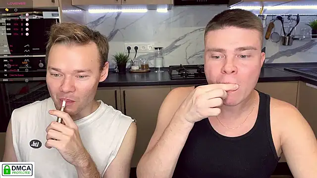 Snapshot of holy_eggs_02 chatting on October 15, 5:57 pm holy eggs 02 online show from October 15, 5:57 pm