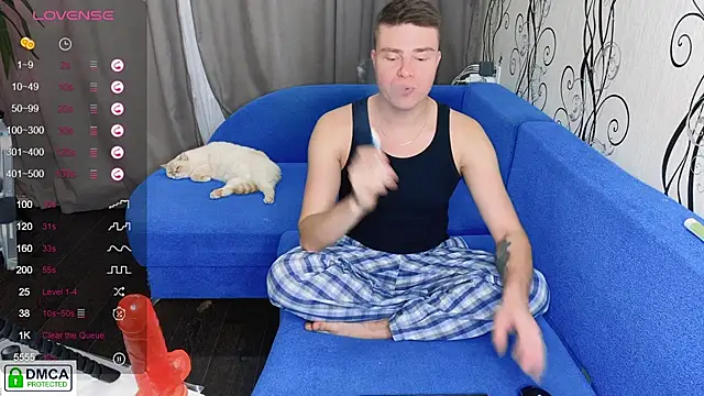 Snapshot of holy_eggs_02 chatting on October 22, 6:02 am holy eggs 02 online show from October 22, 6:02 am