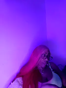 iamlalamilano online show from February 3, 9:53 pm