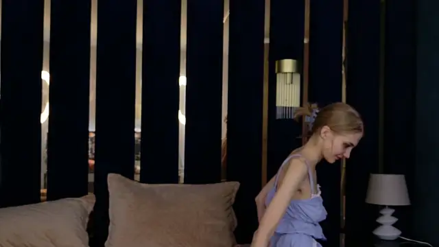 Snapshot of 4example_Chloe chatting on March 3, 5:57 am 4example Chloe online show from March 3, 5:57 am