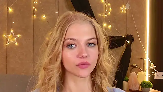Snapshot of 4example_Chloe chatting on April 23, 12:40 pm 4example Chloe online show from April 23, 12:40 pm