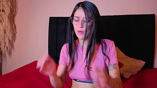 Snapshot of DanielaMonroe chatting on November 12, 9:47 pm DanielaMonroe online show from November 12, 9:47 pm